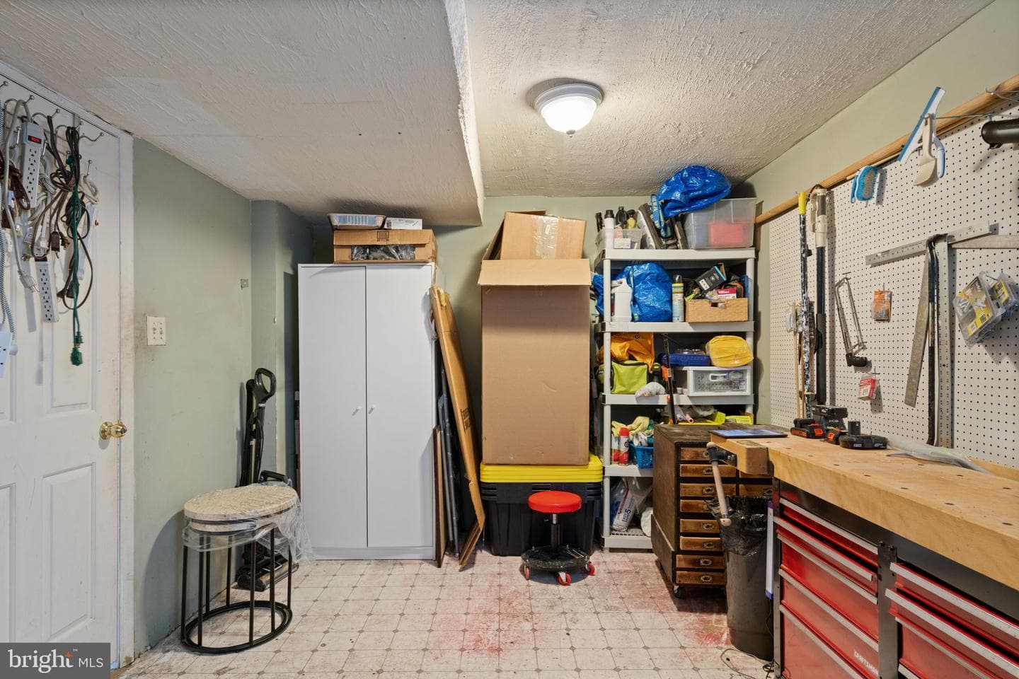 8914 Gutman Court photo 35