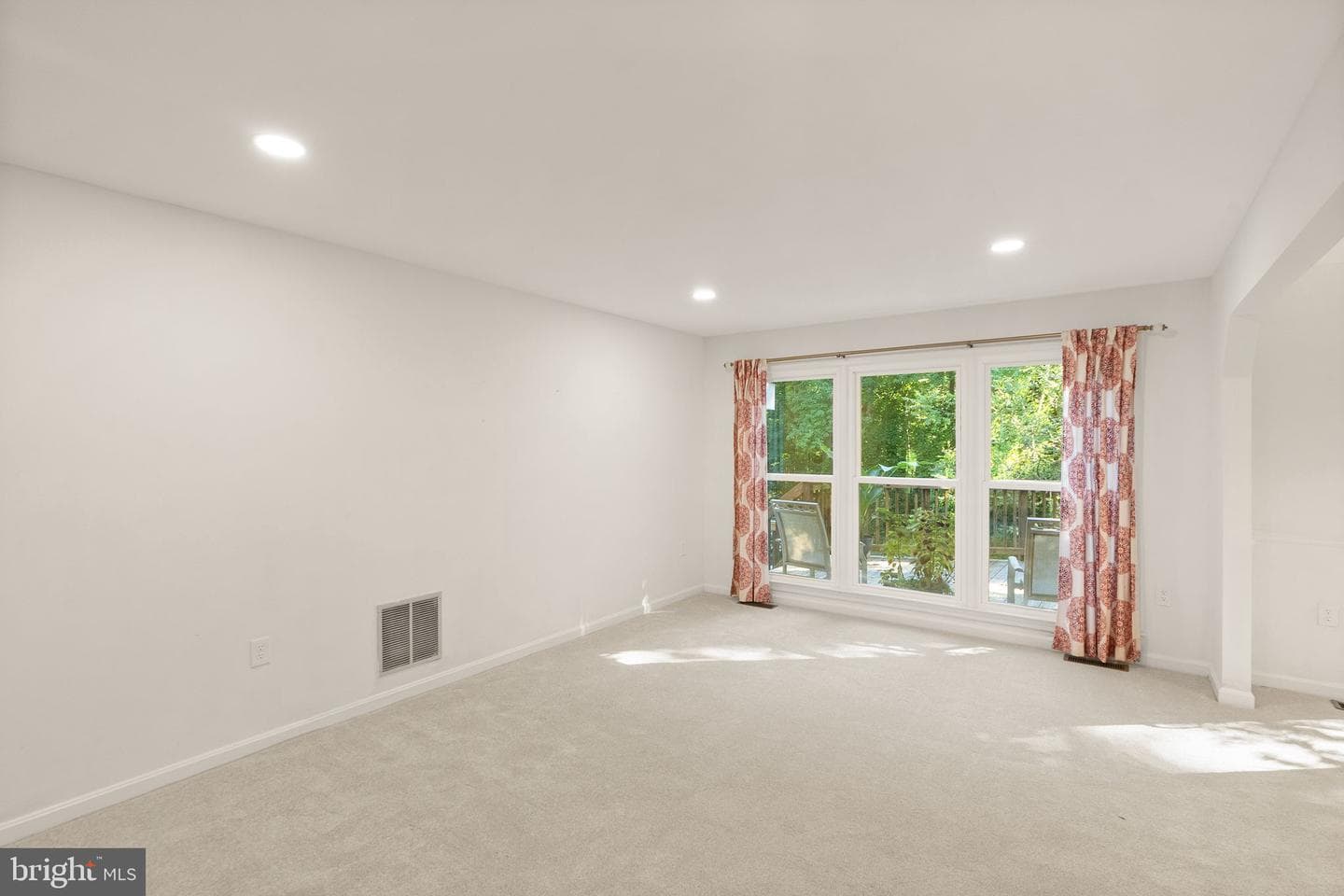 5305 Hexagon Place photo 14