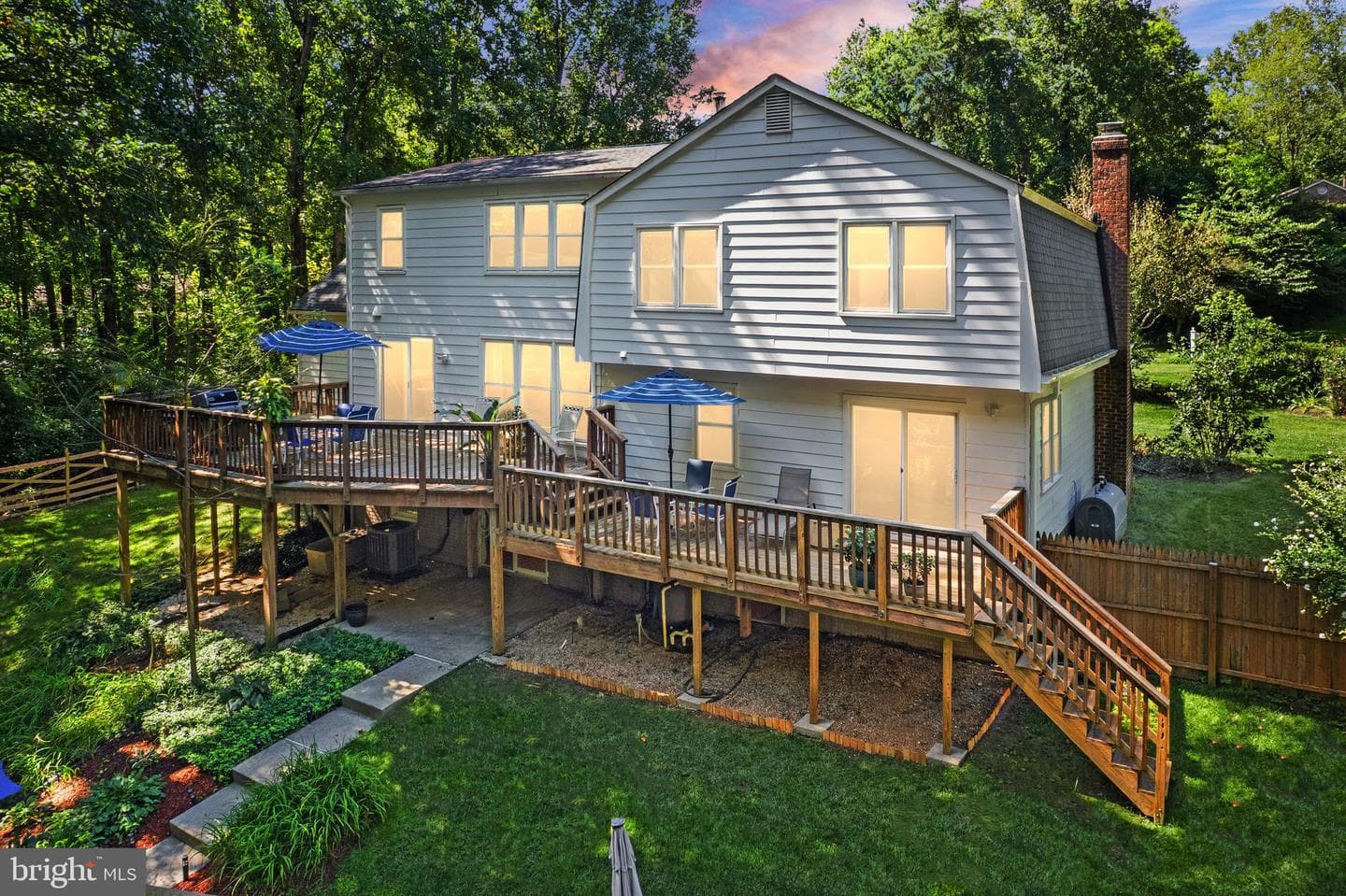 5305 Hexagon Place photo 2