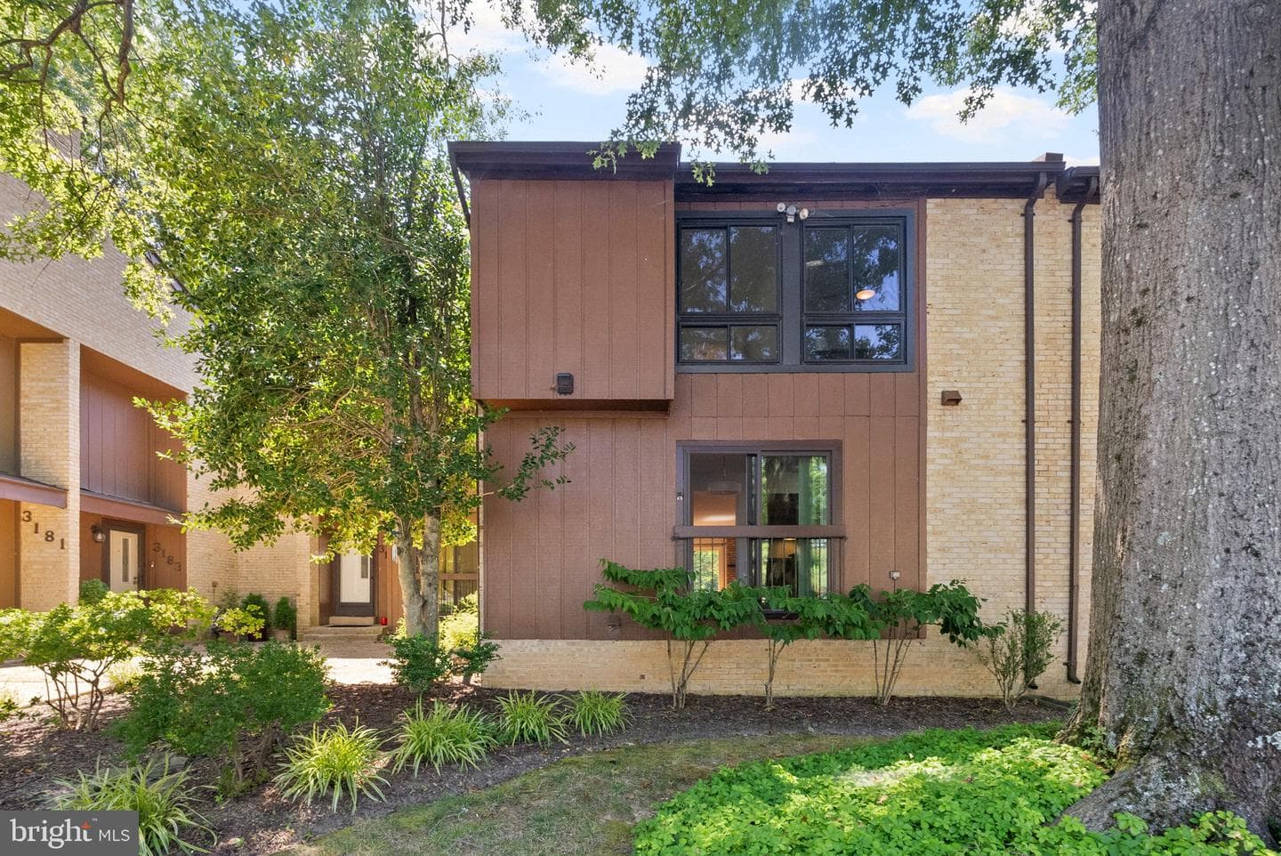 3187 Readsborough Court photo 1