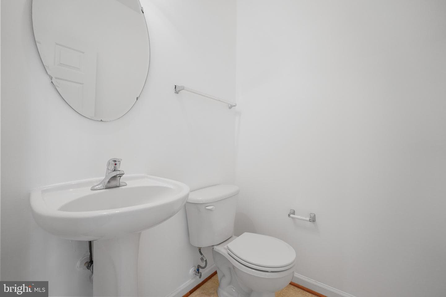4714 Hanrahan Place photo 11