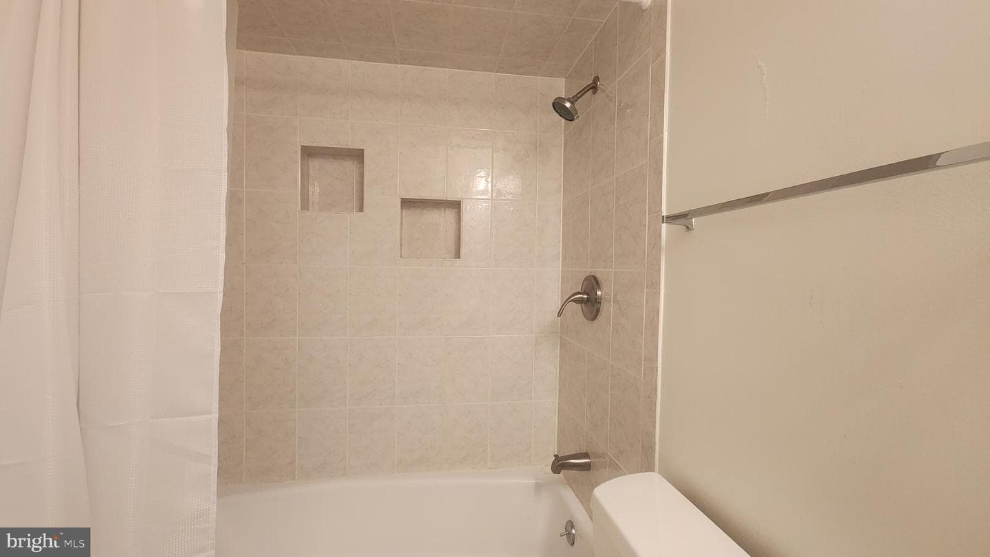 6805 Chasewood Circle photo 27