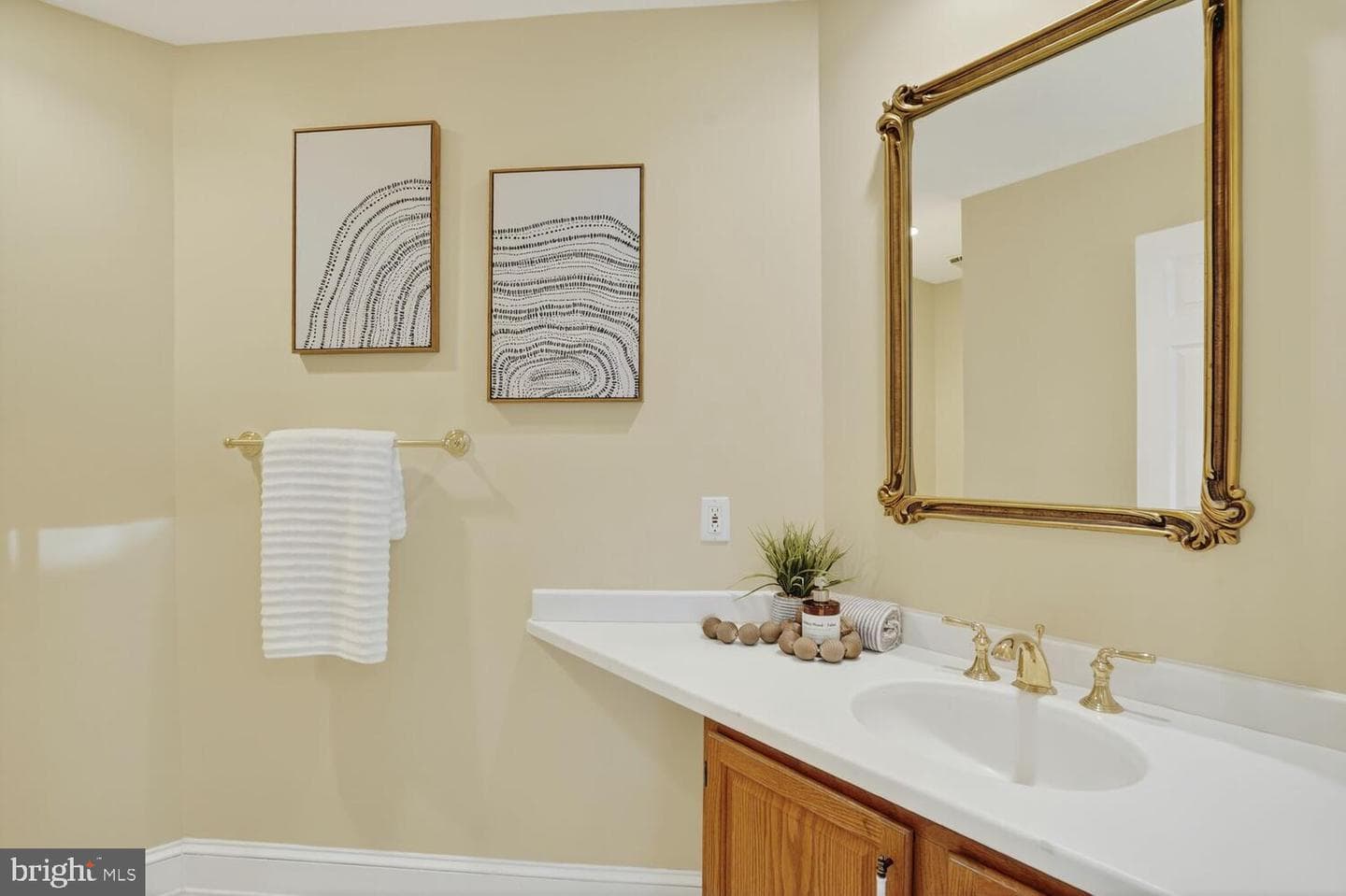 2053 Mayfair McLean Court photo 15
