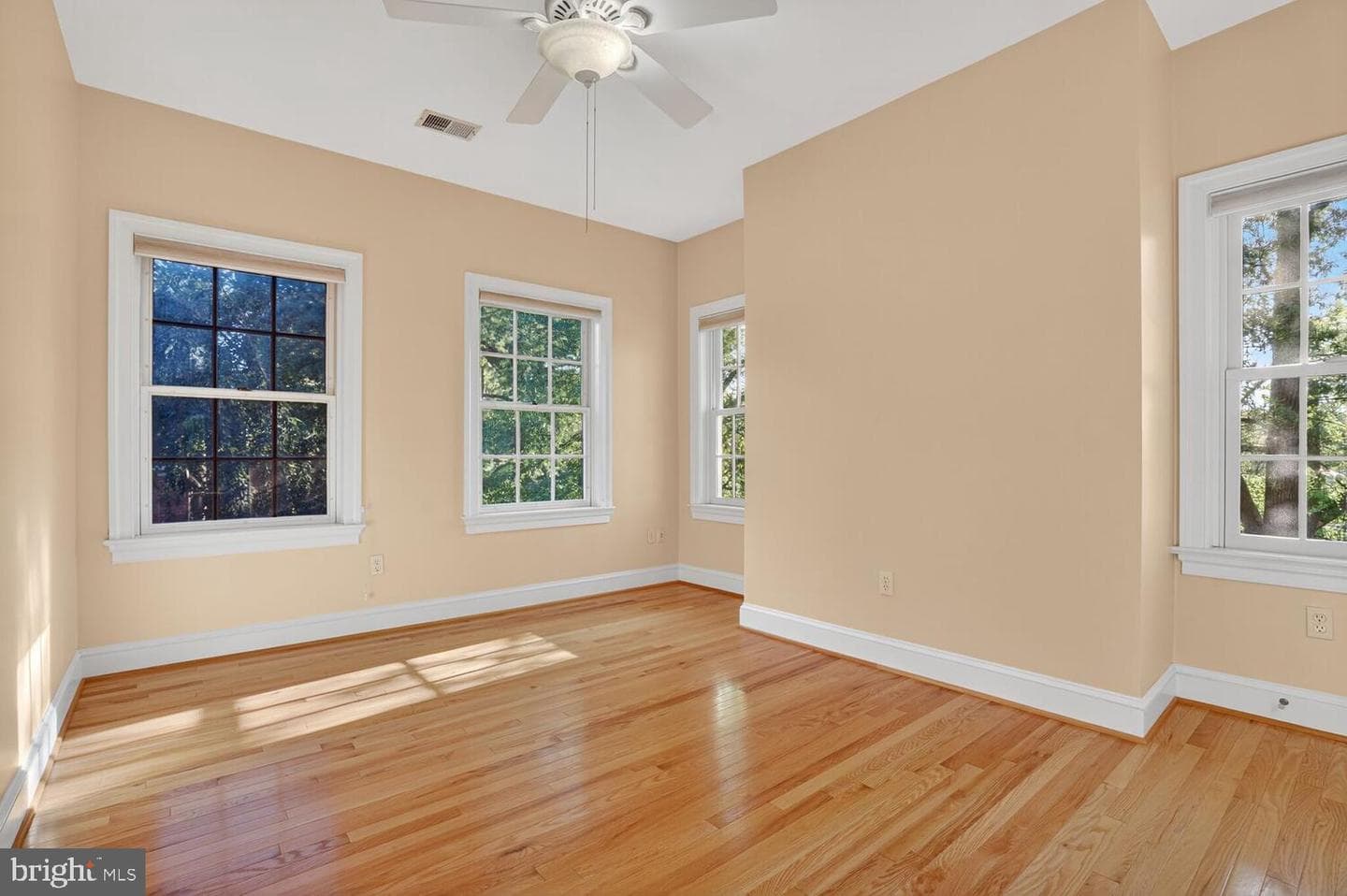 2053 Mayfair McLean Court photo 27