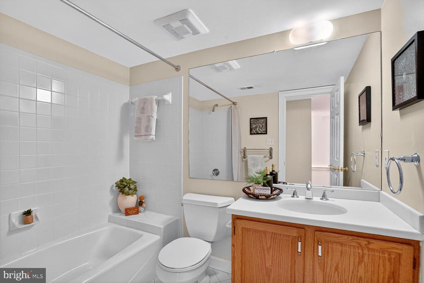 2053 Mayfair McLean Court photo 31