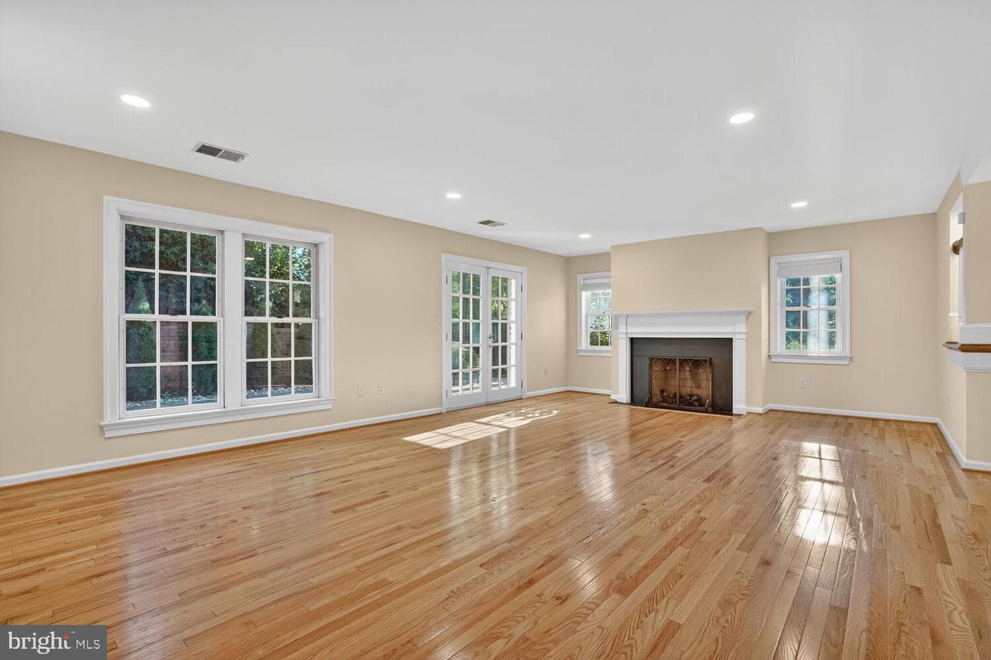 2053 Mayfair McLean Court photo 32