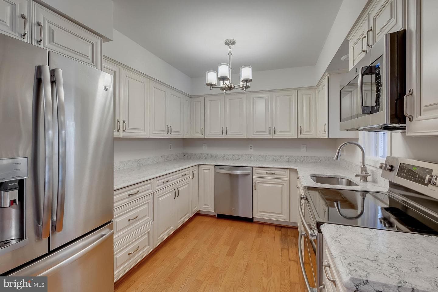 3680 Persimmon Circle photo 13