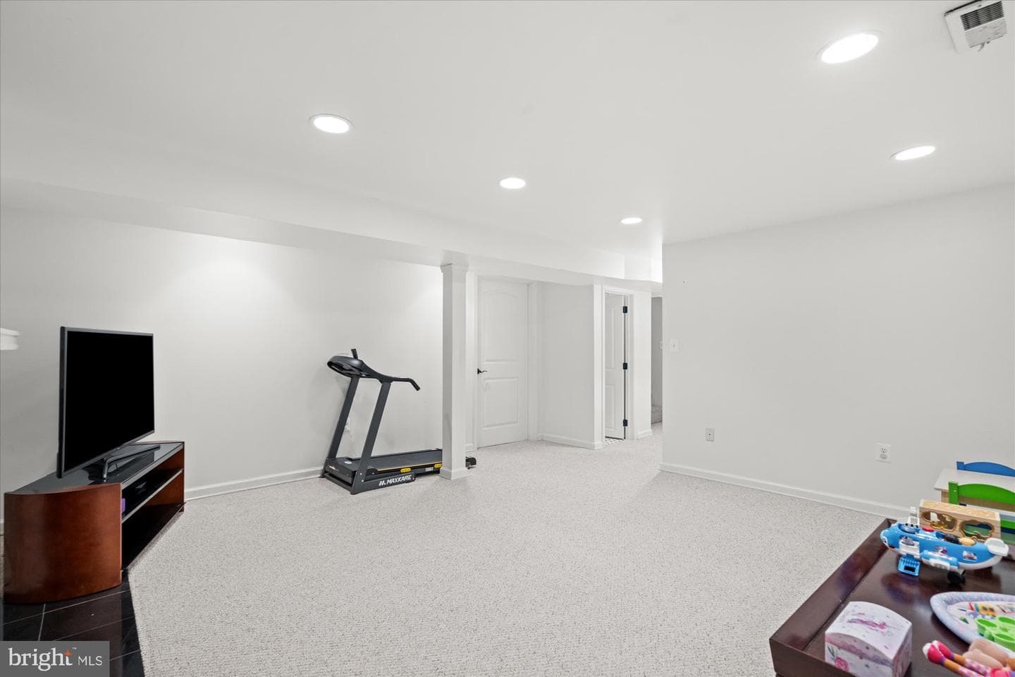 1104 Lyndale Drive photo 45