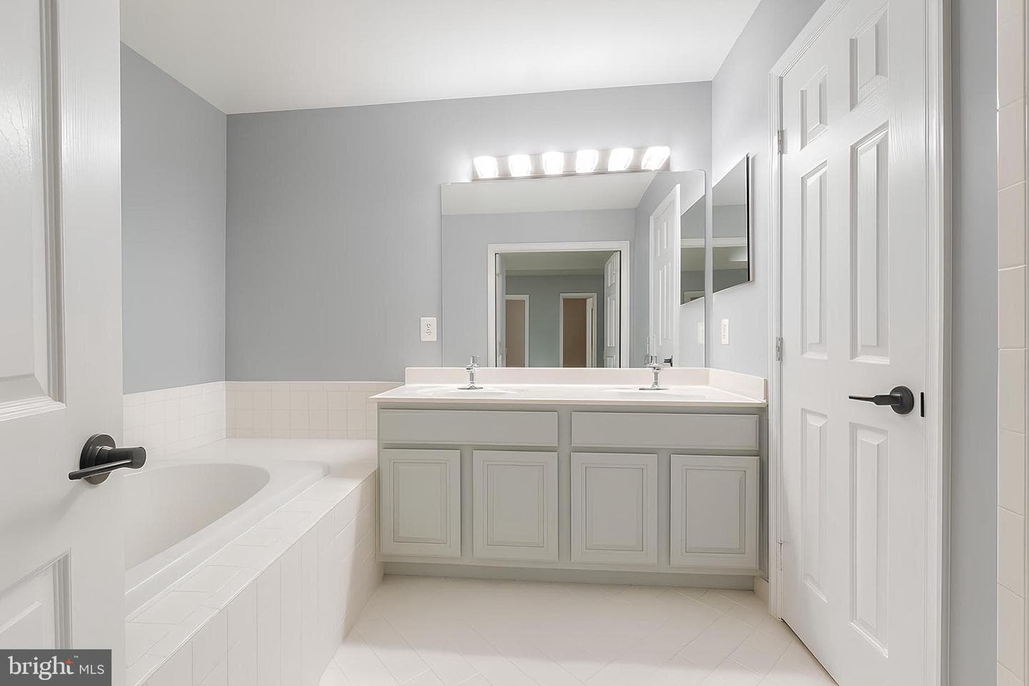 13584 Cedar Run Lane photo 14