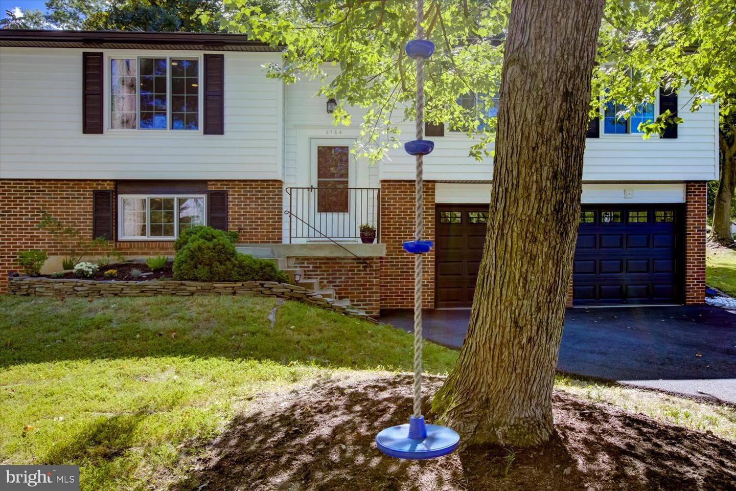 9744 Water Oak Drive photo 4