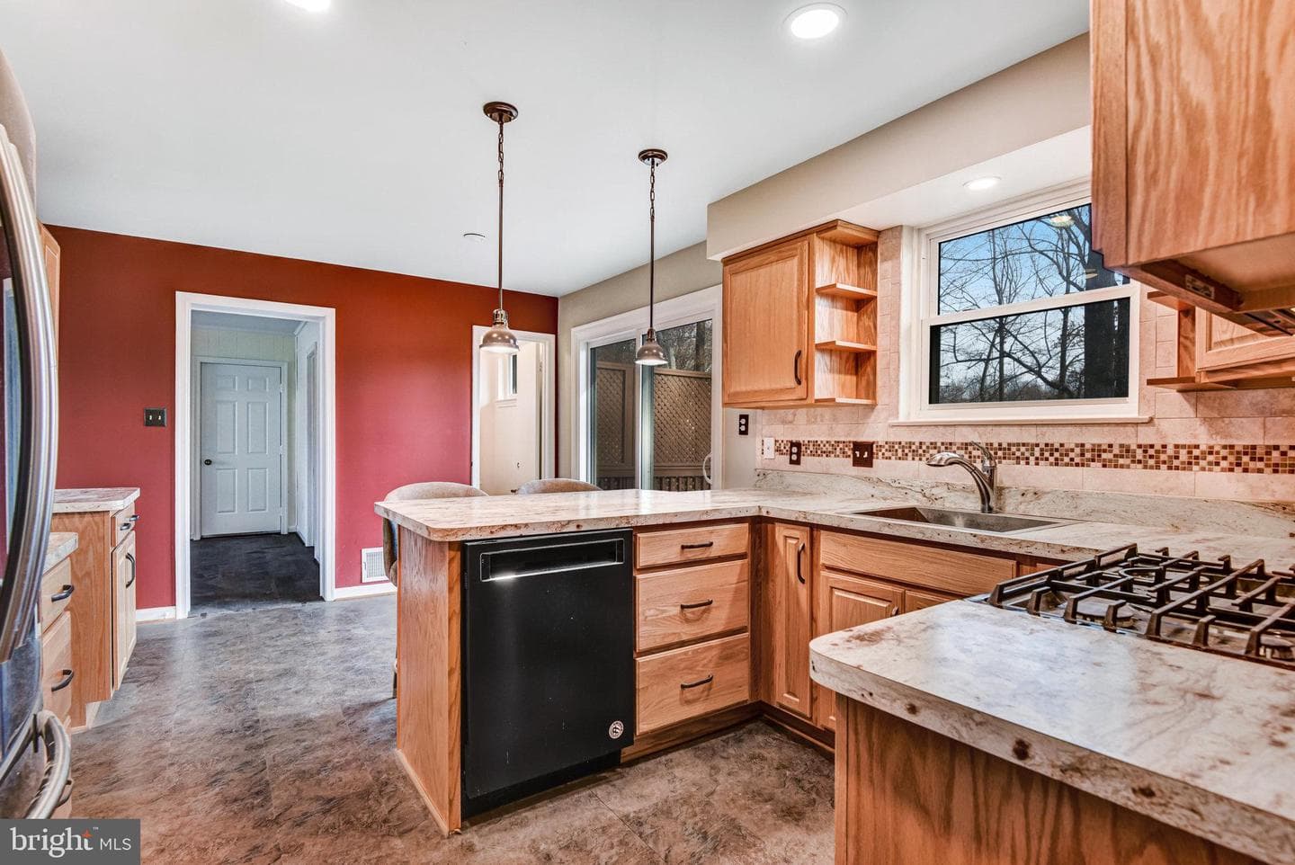 5370 Gainsborough Drive photo 5
