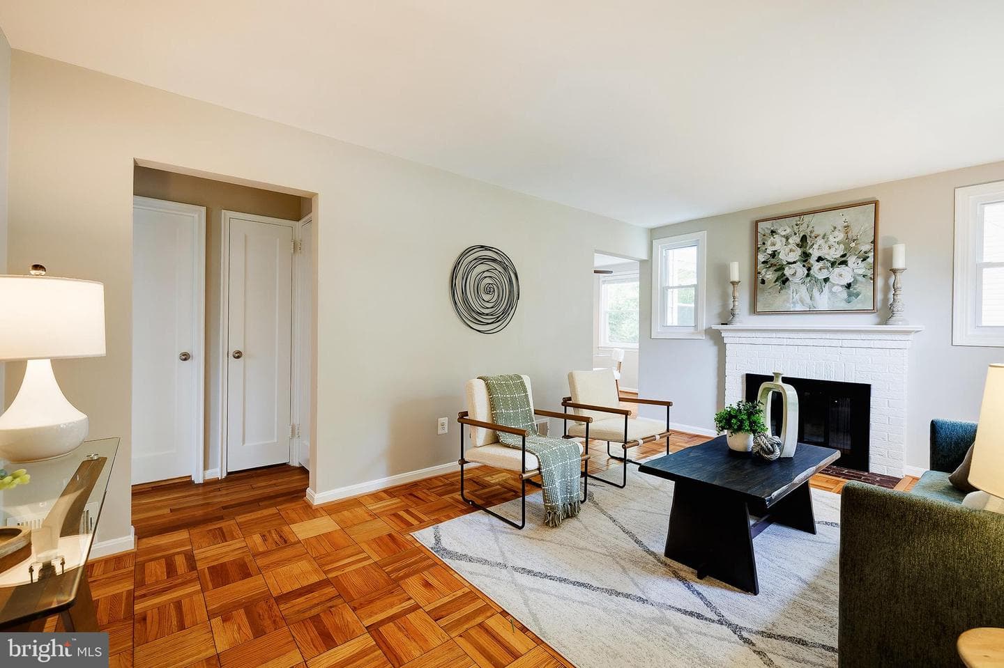 2908 Madison Place photo 5