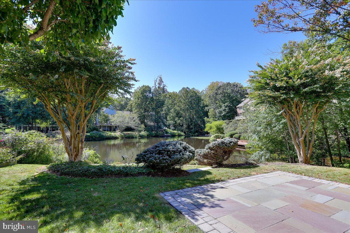1460 Waterfront Road photo 50
