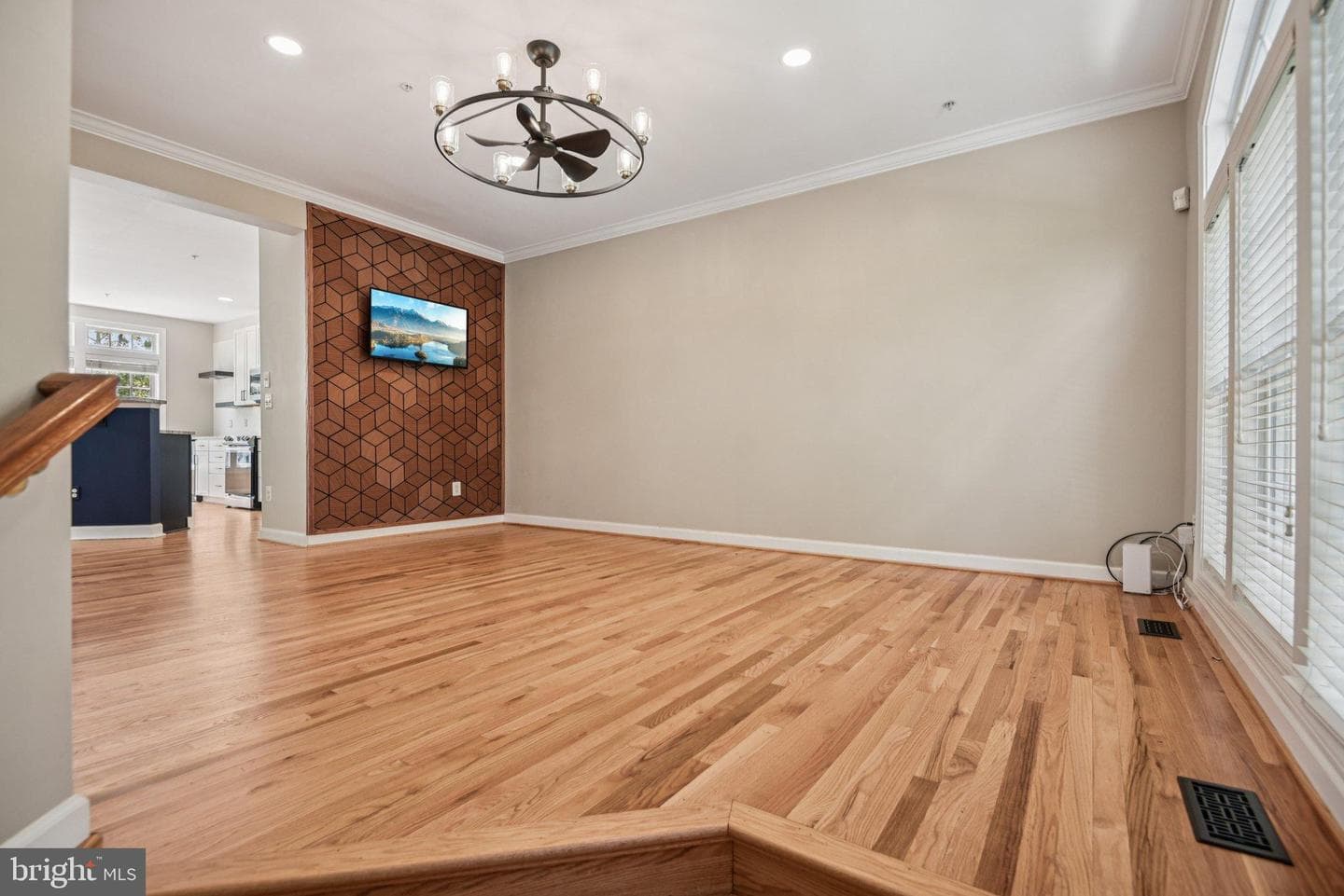 8154 Skelton Circle photo 5