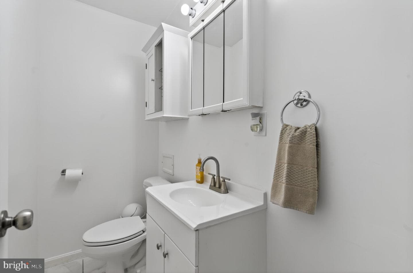 5400 Montgomery Street photo 32