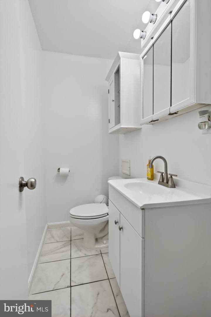 5400 Montgomery Street photo 33