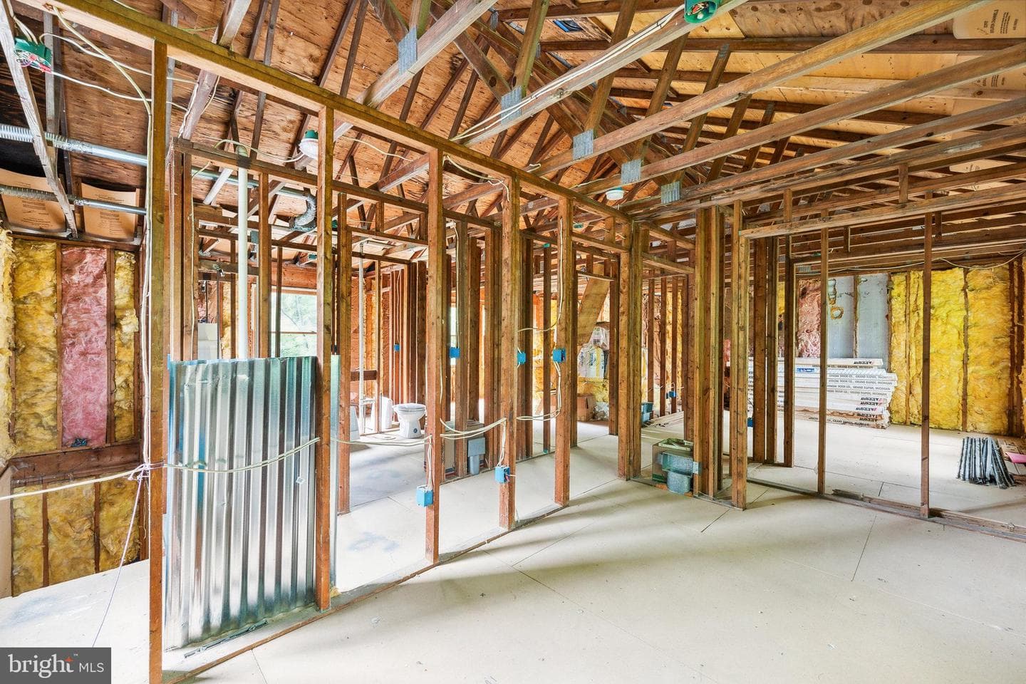 8118 Stacey Road photo 2