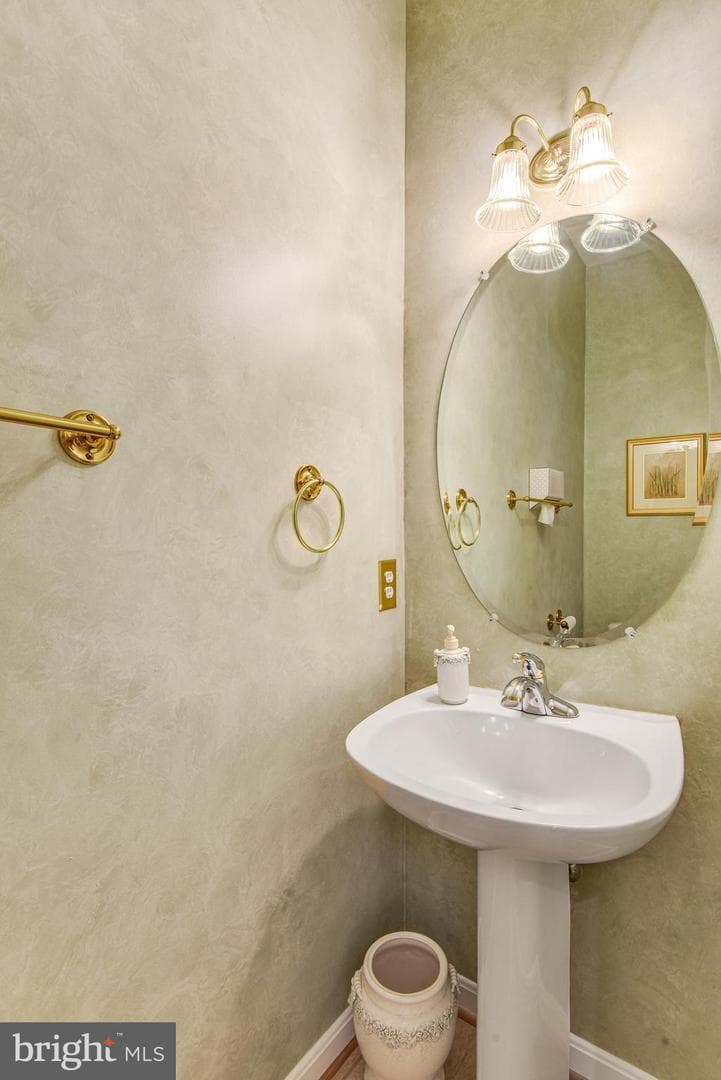 13244 Maple Creek Lane photo 29