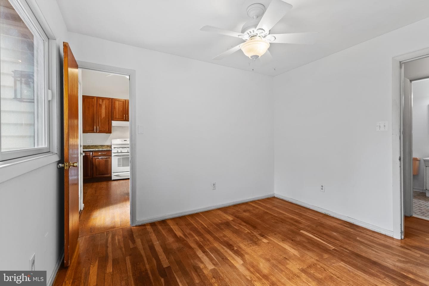 8517 Marquette photo 14
