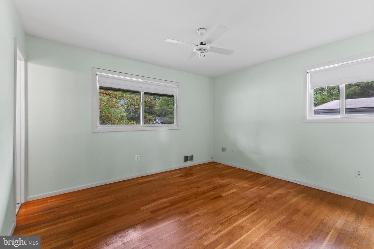 8517 Marquette photo 17