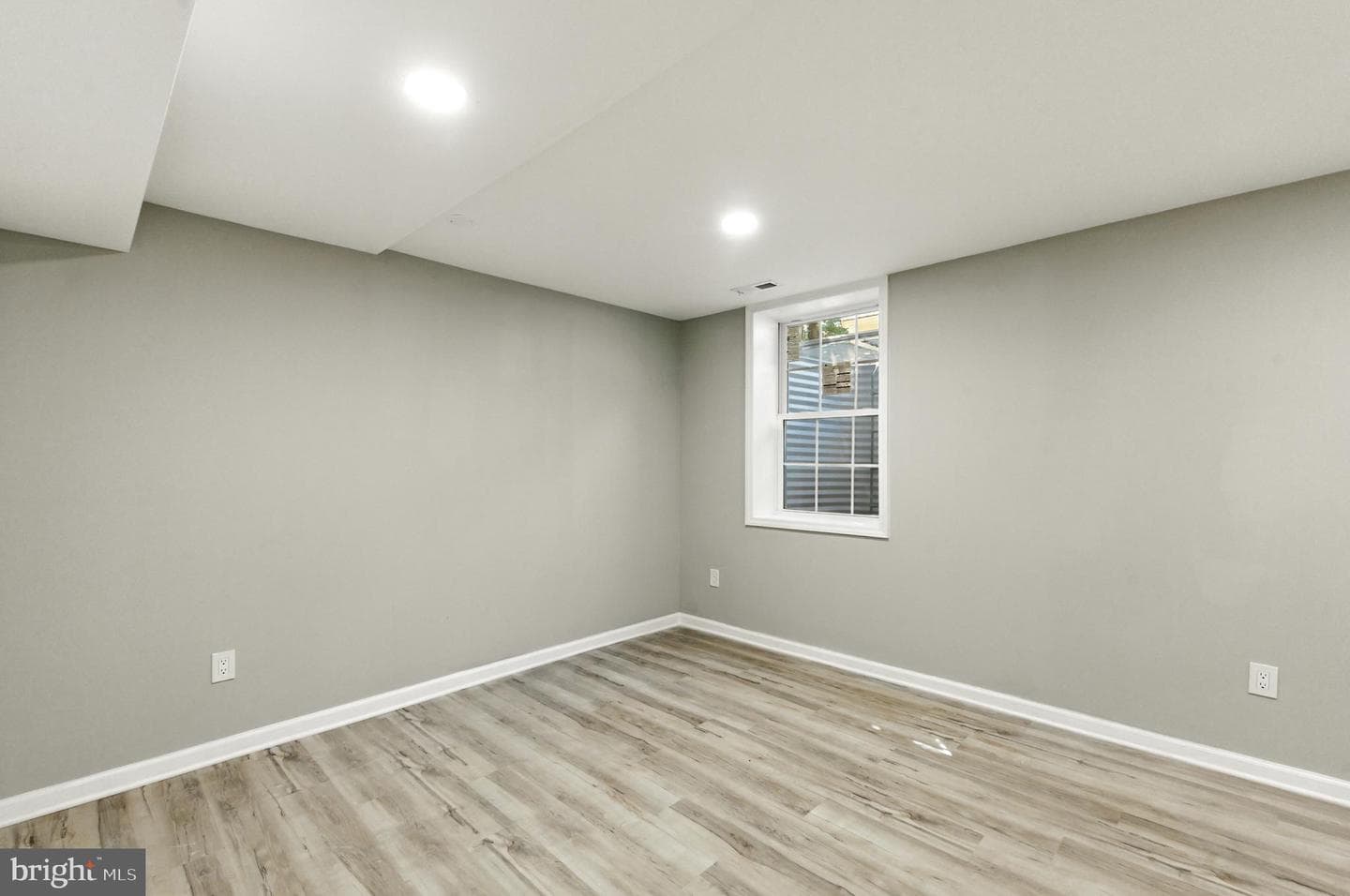 8602 Cushman Place photo 36