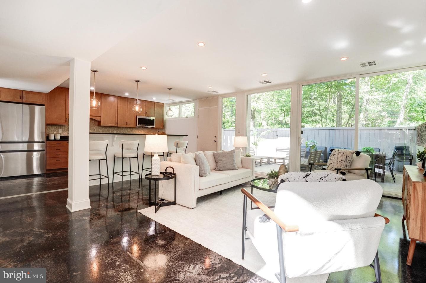 11533 Maple Ridge Road photo 4