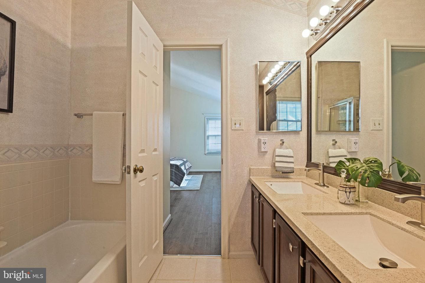 3025 Hughsmith Court photo 35