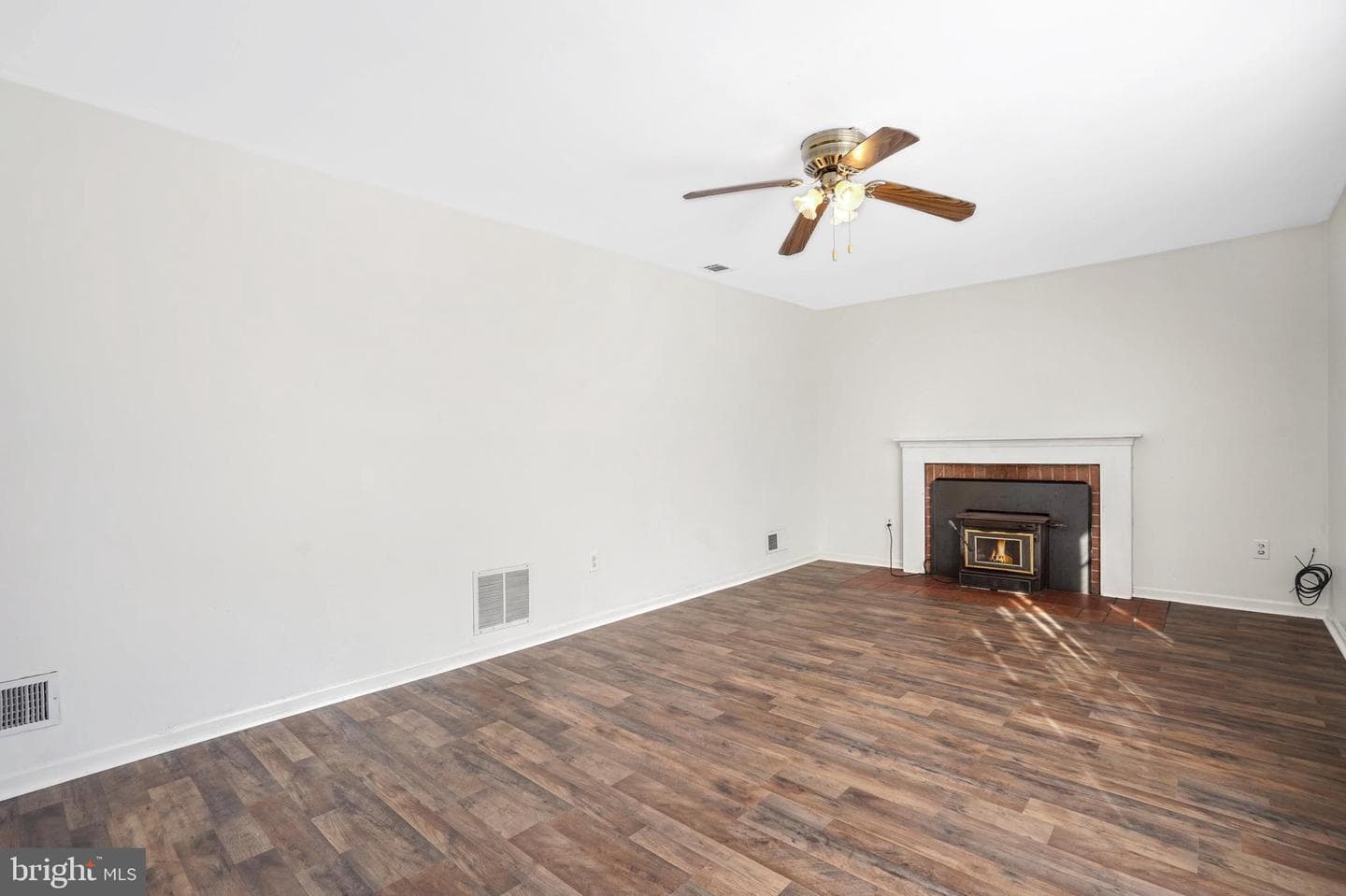 6710 Red Jacket Road photo 5