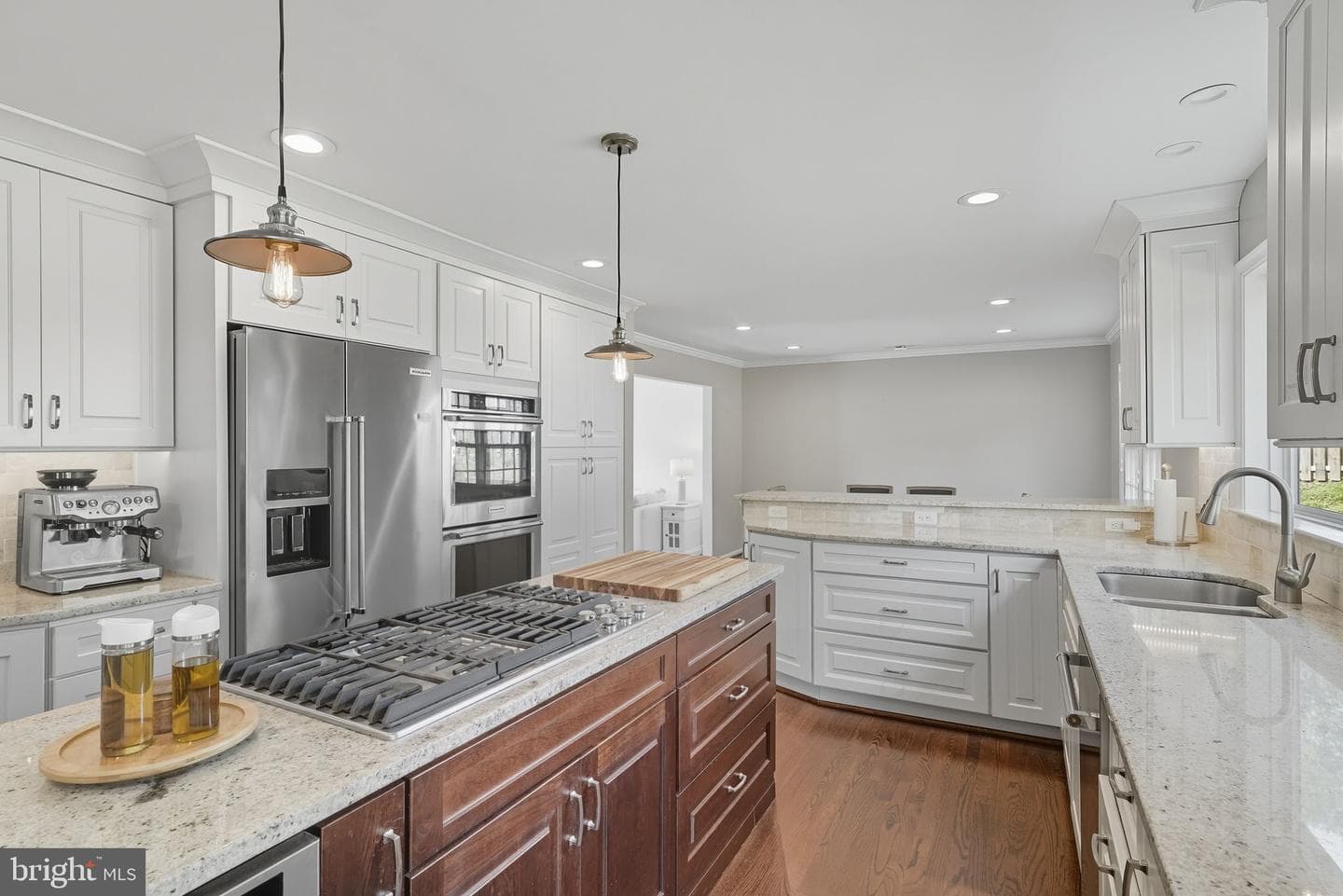 10218 Tamarack Drive photo 16