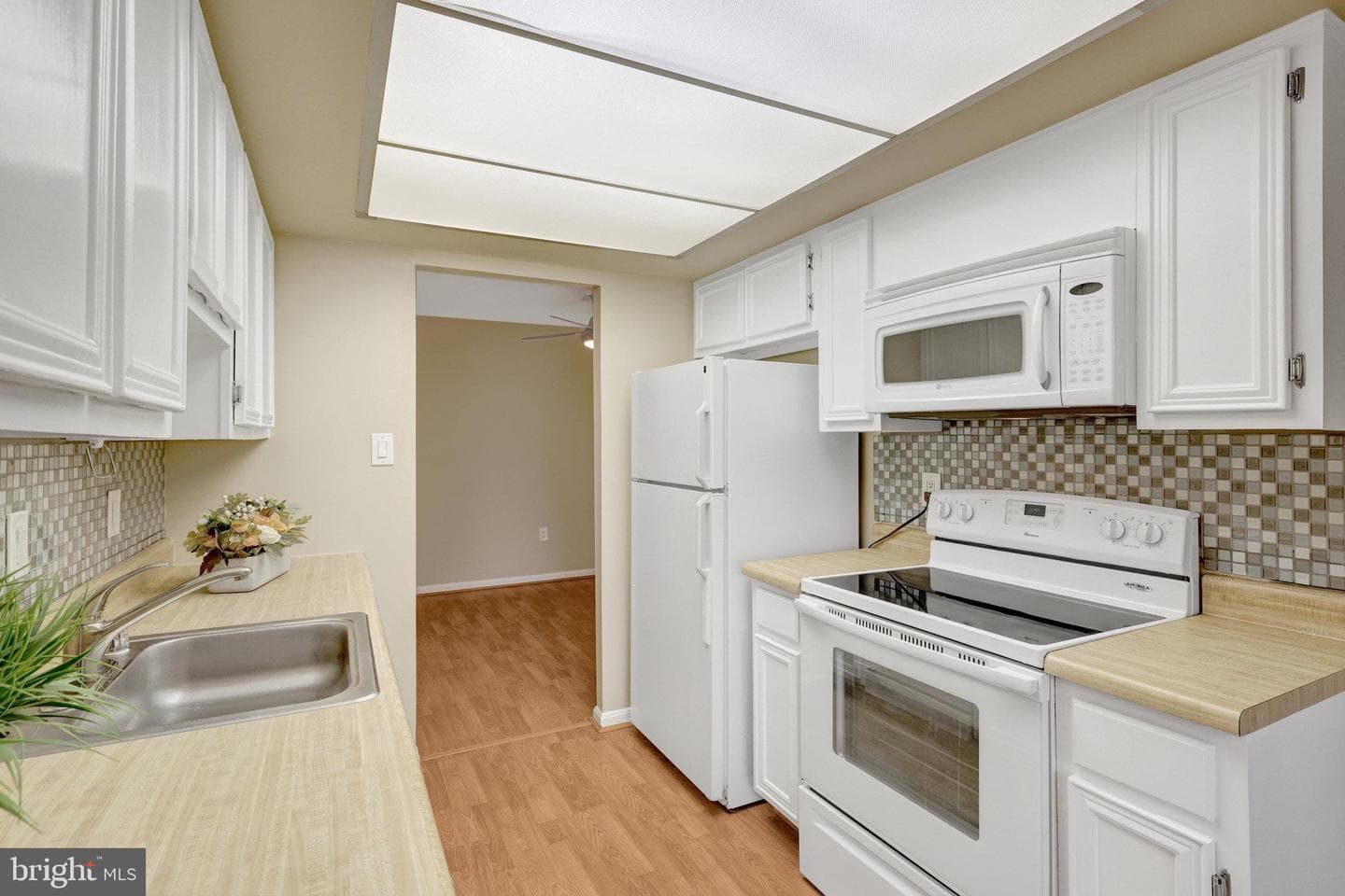 10208 Bushman Drive #422 photo 9