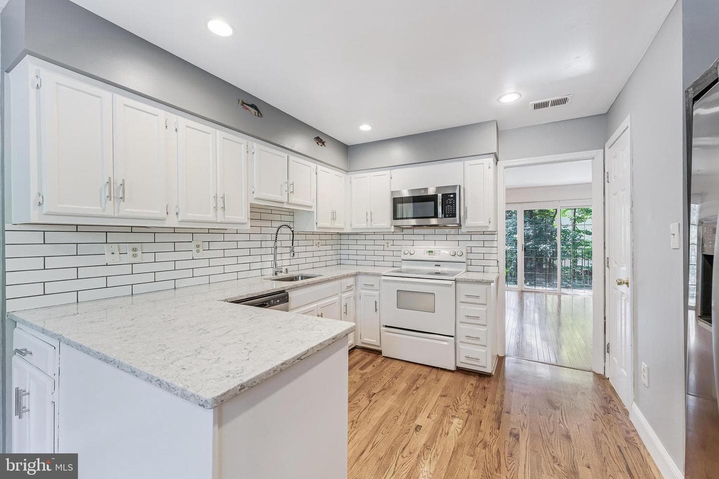 2022 Headlands Circle photo 10