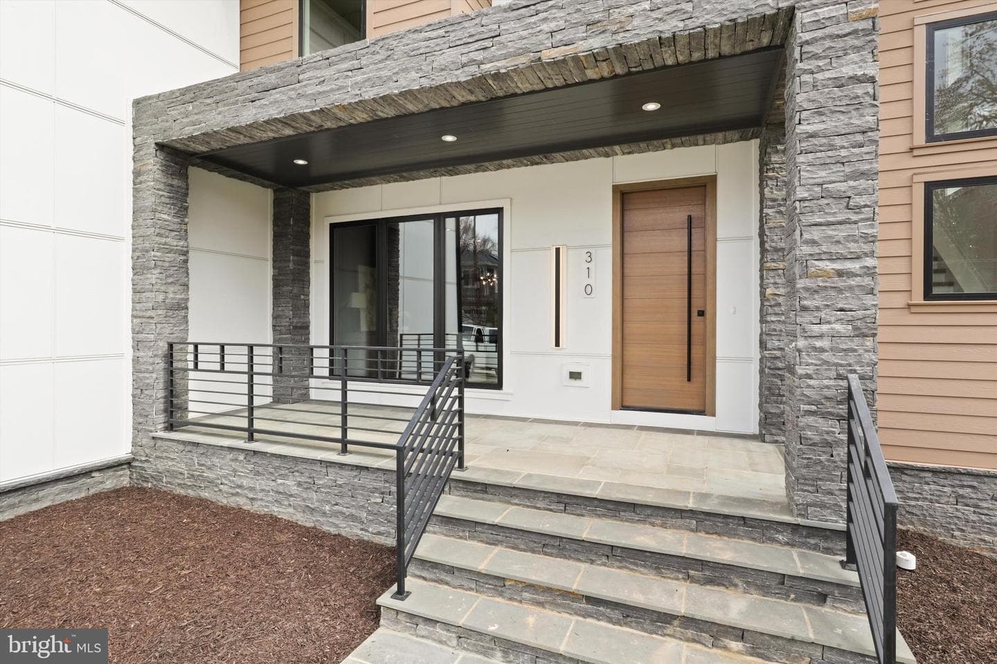 310 Johnson Street SW photo 84