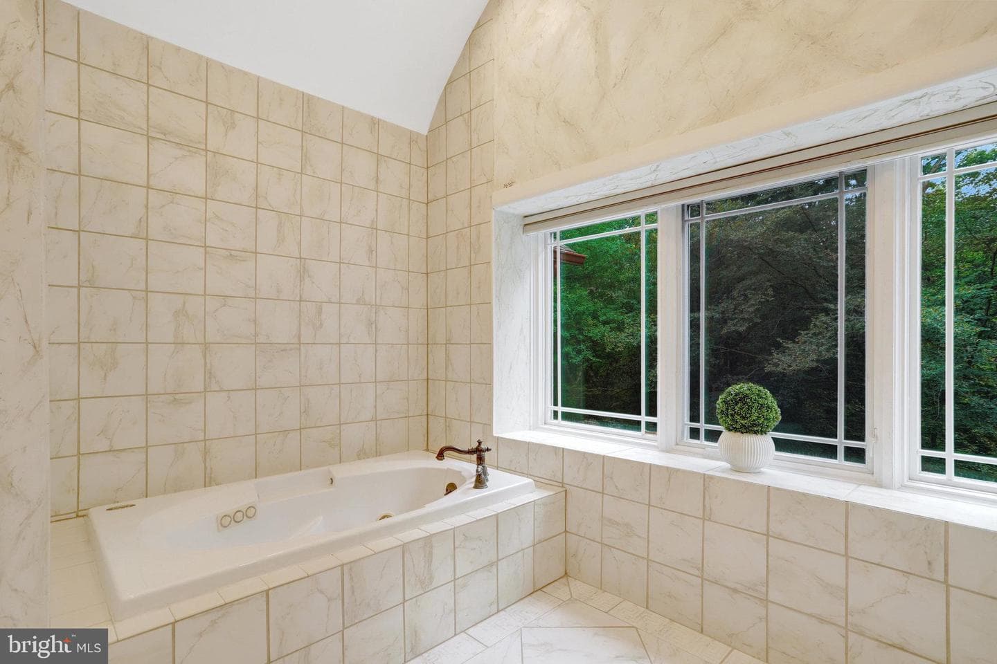 10510 Henderson Road photo 30