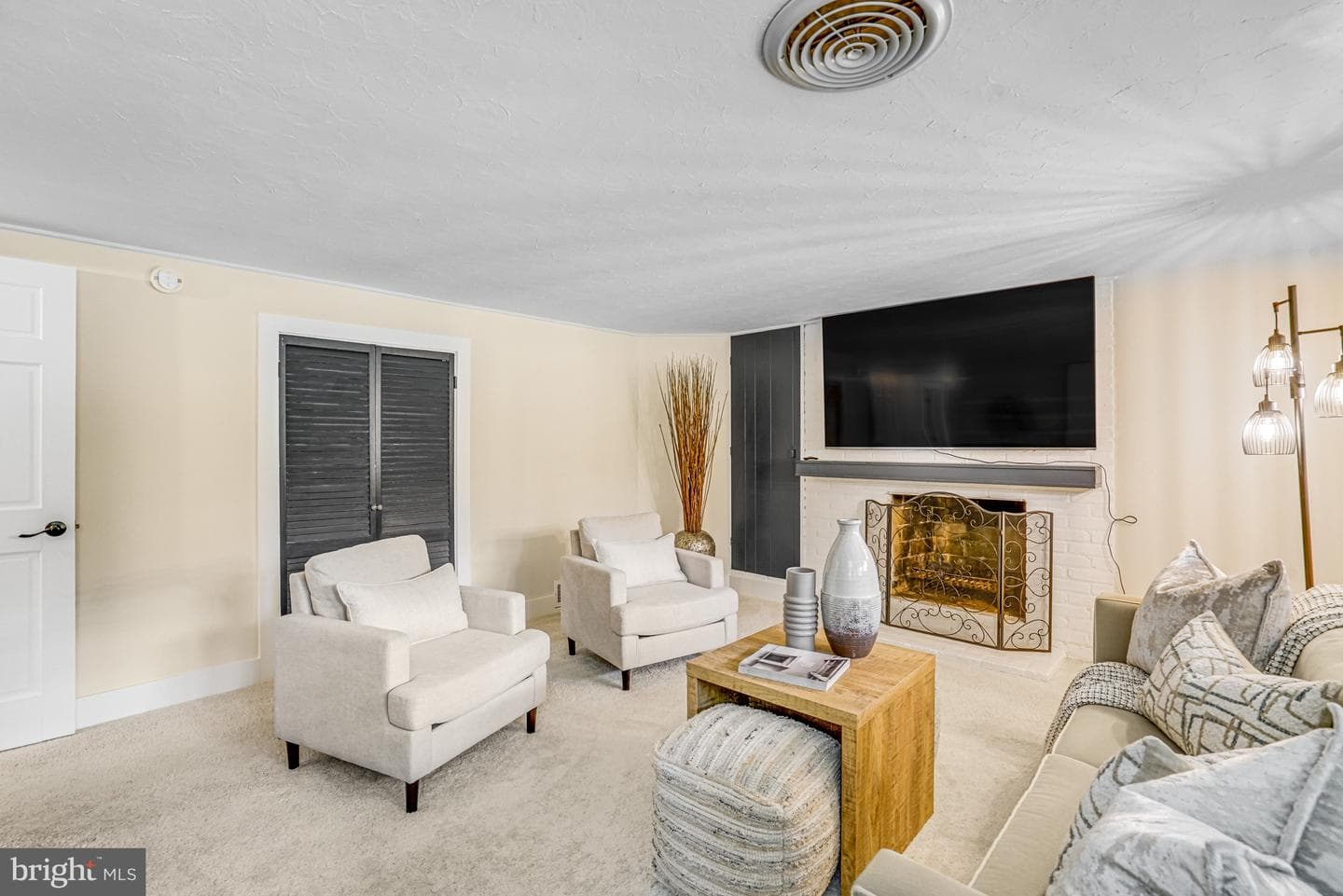 3000 Pine Spring Road photo 16