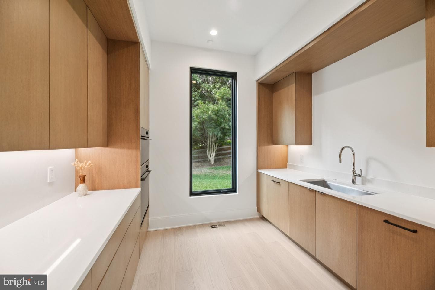 1039 Harriman Street photo 31