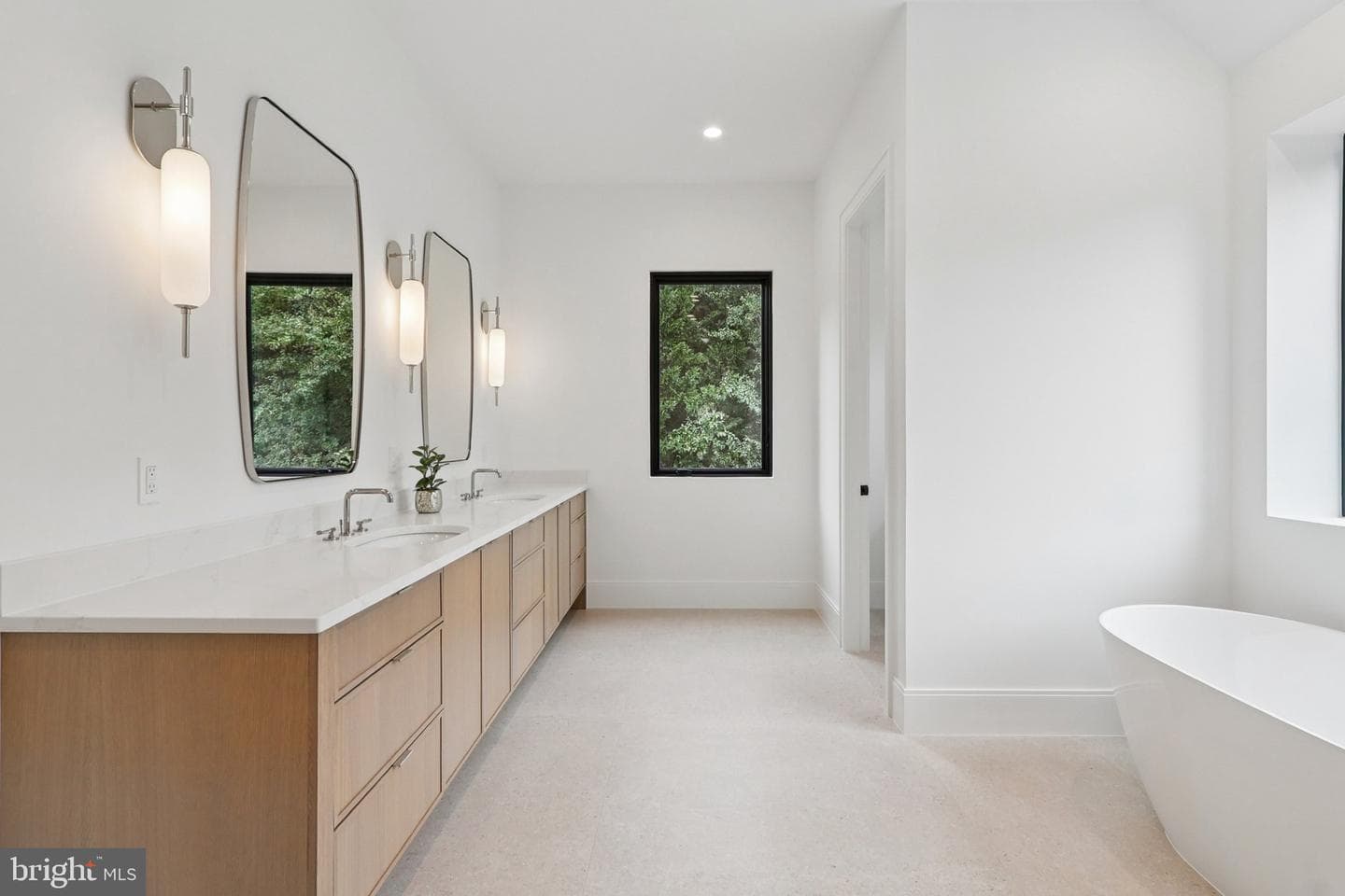 1039 Harriman Street photo 47