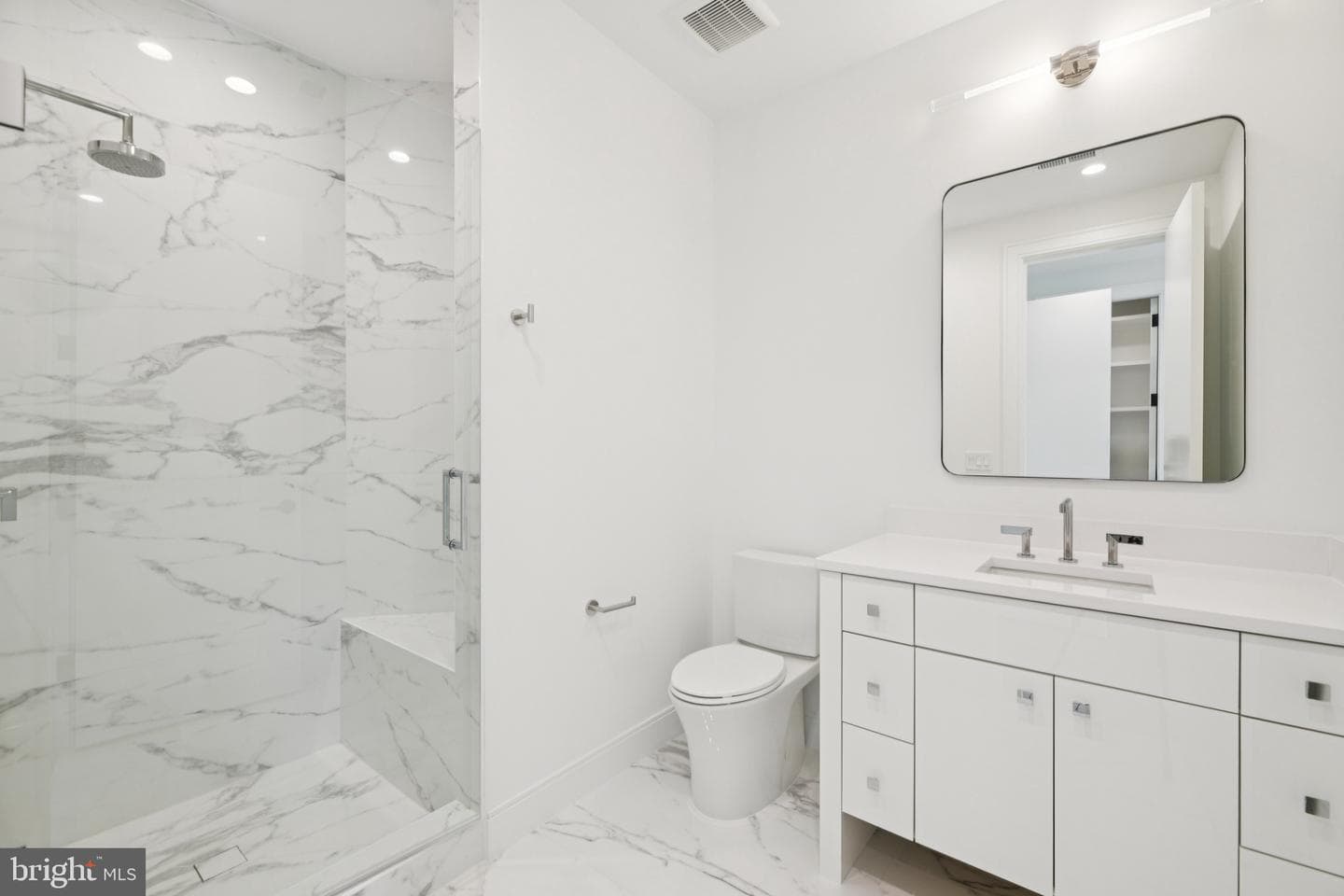 1039 Harriman Street photo 58