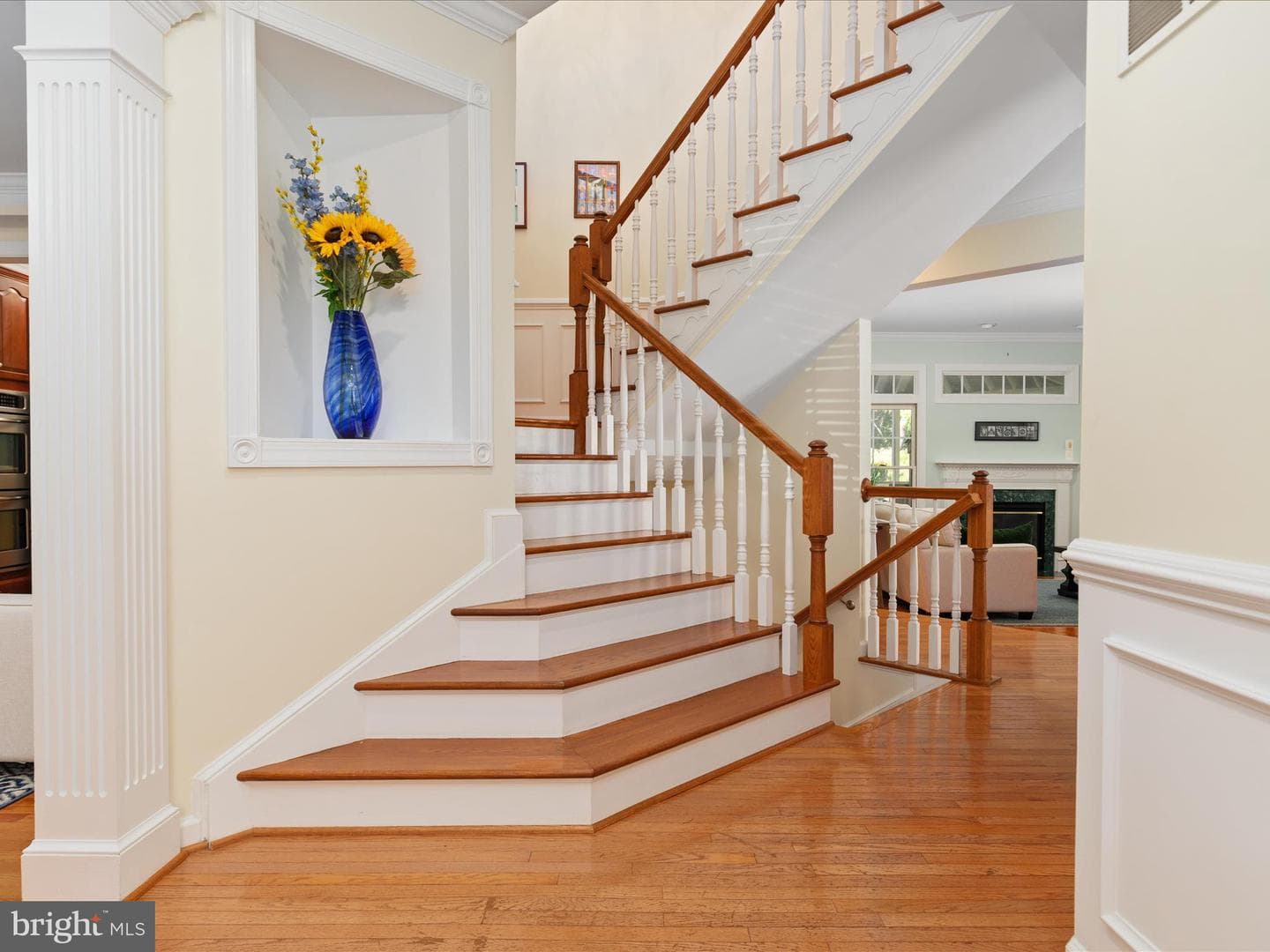 8590 Beatrice Court photo 4