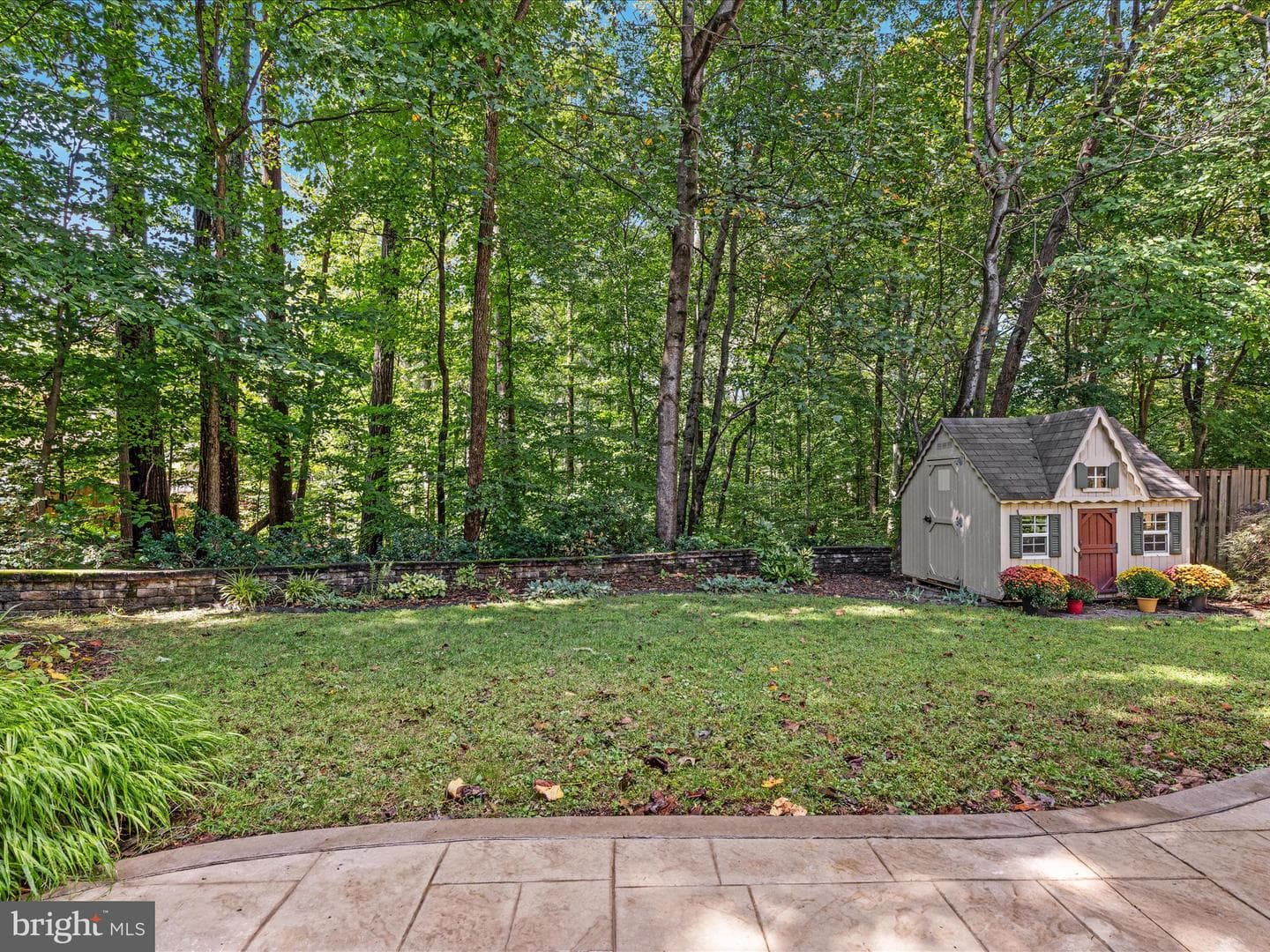 8590 Beatrice Court photo 57