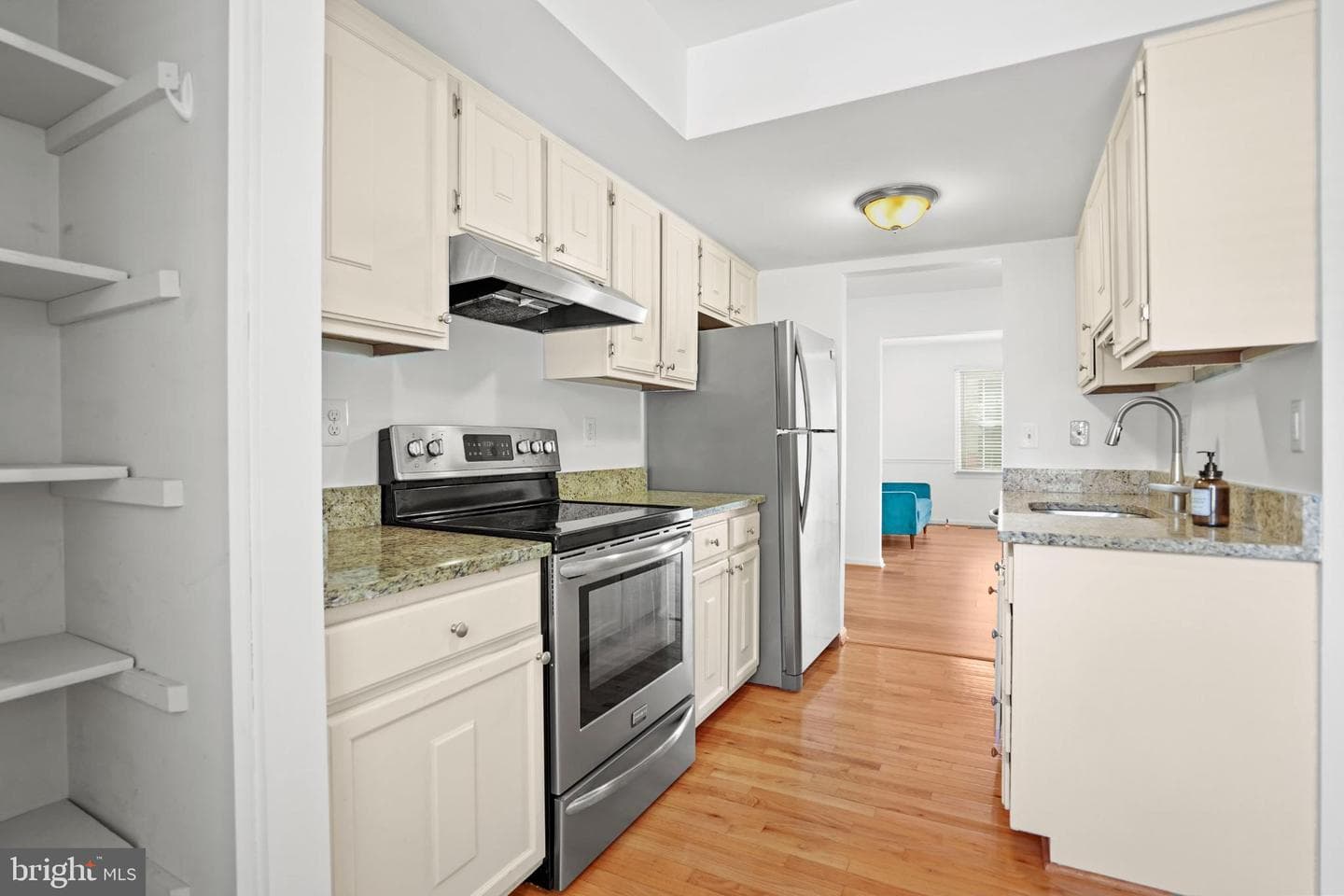4869 Nash Drive photo 5