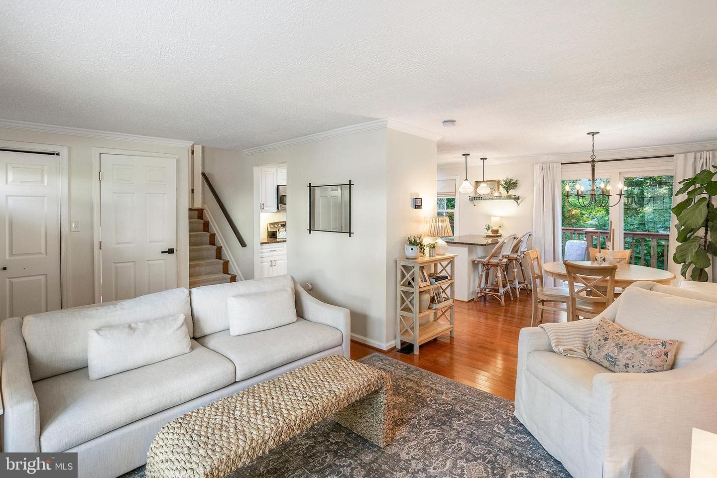 6111 Wilmington Drive photo 4