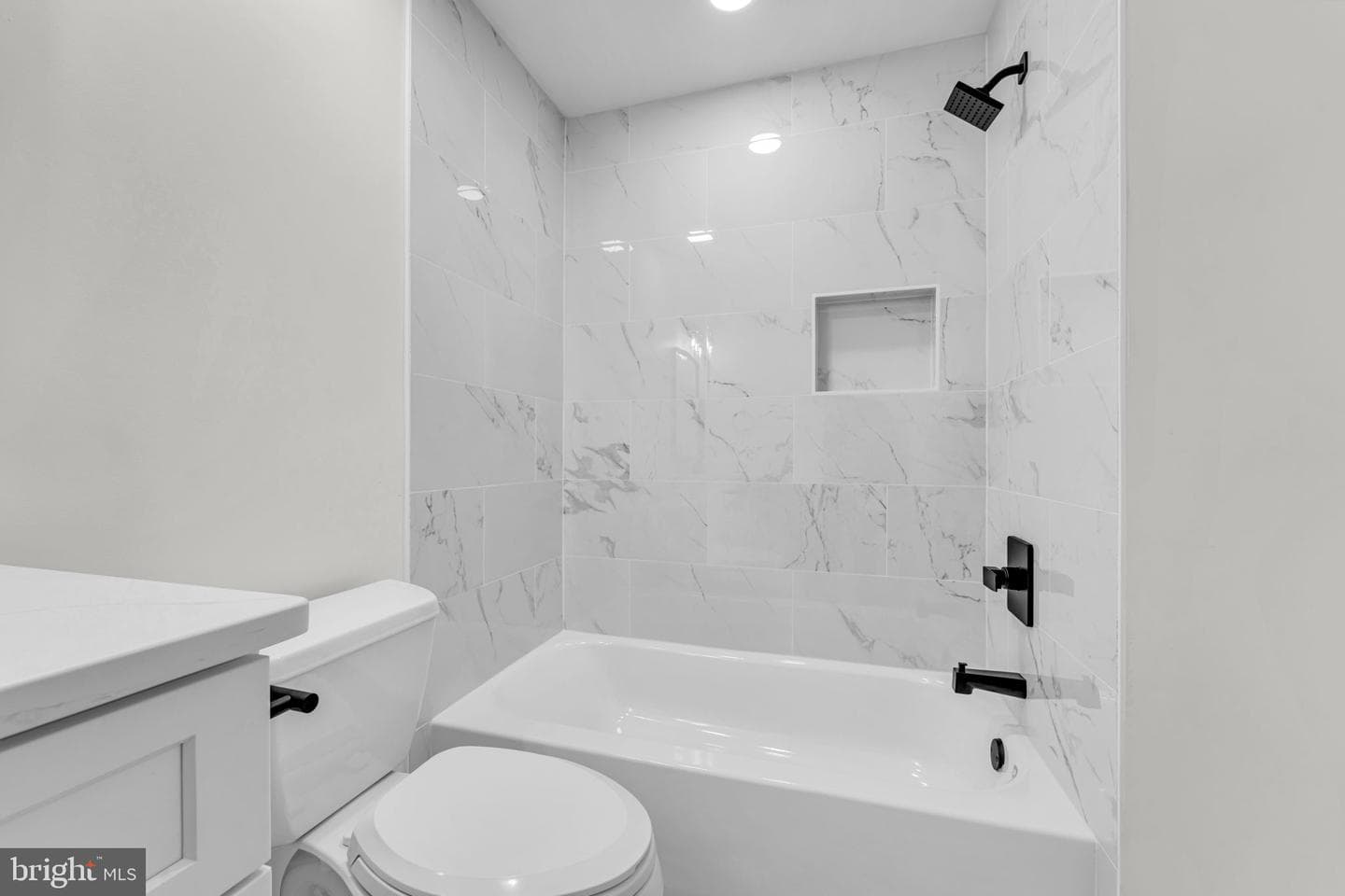 7804 Gum Springs Village Drive photo 30