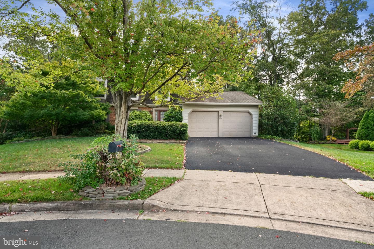 9101 Rural Plains Place photo 4