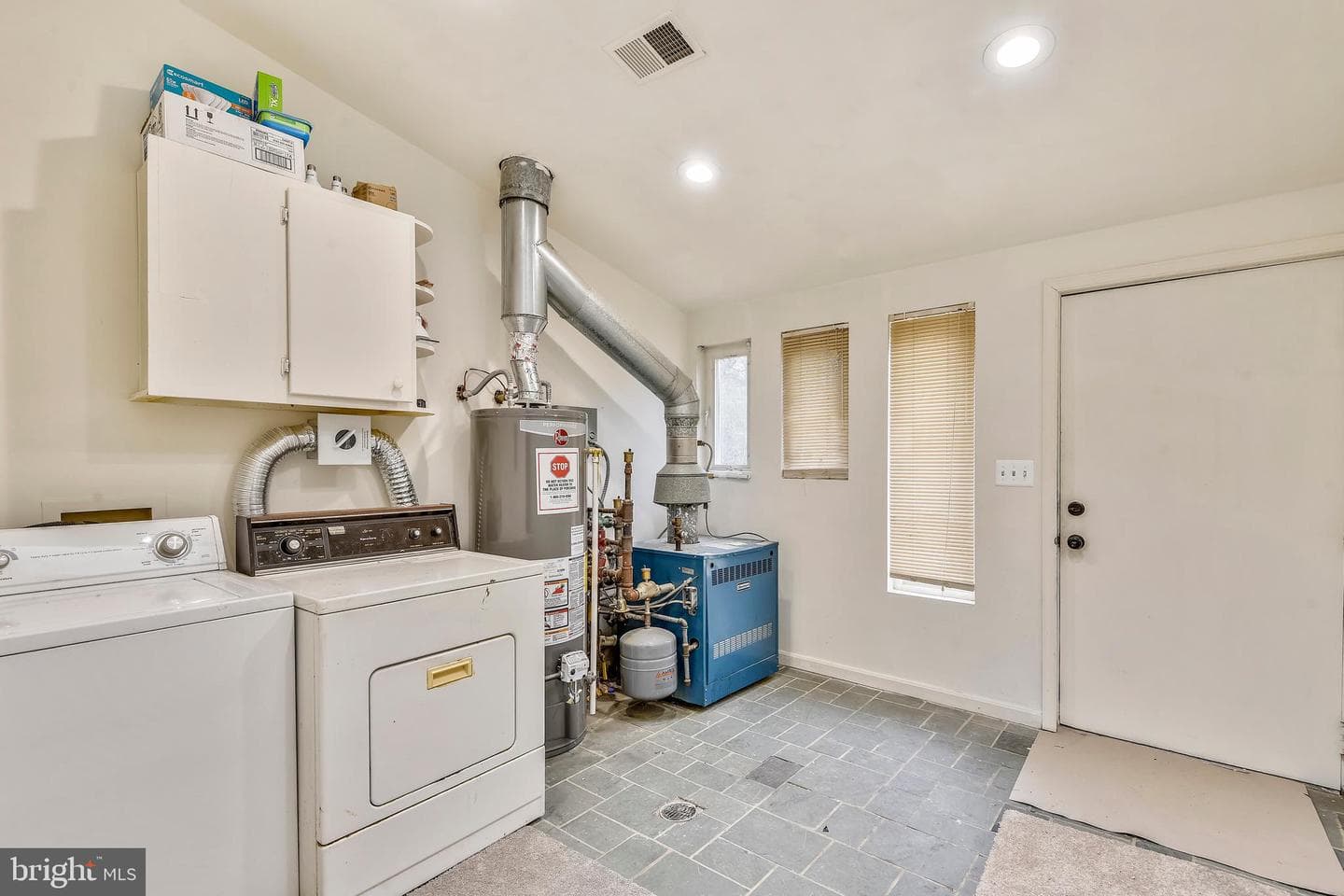 3429 Aston Street photo 37
