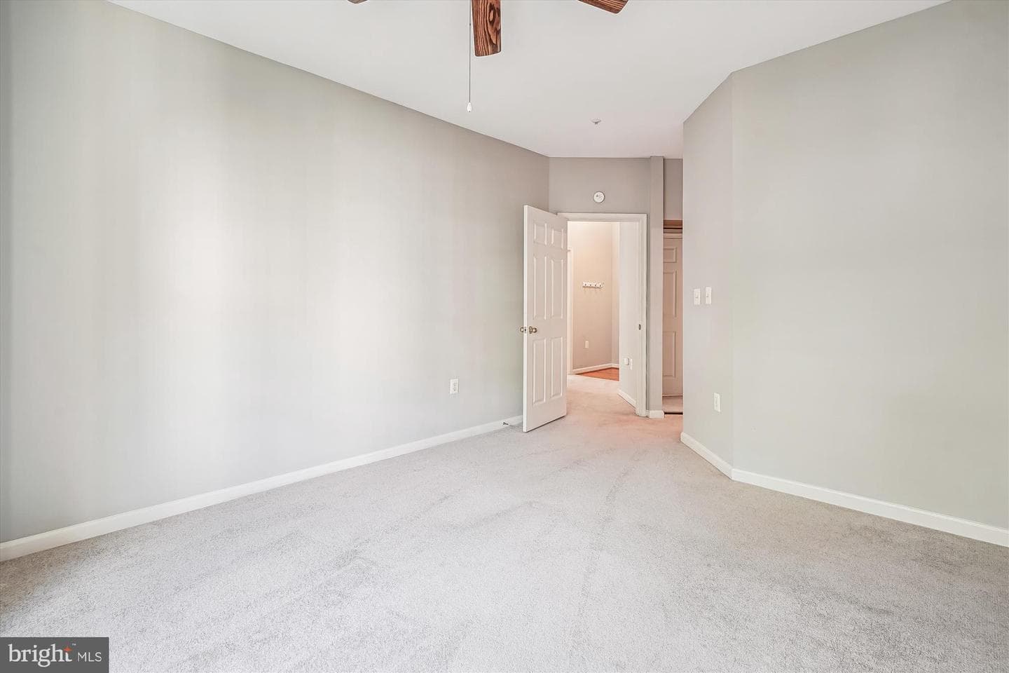 4131 Fountainside Lane #j204 photo 17