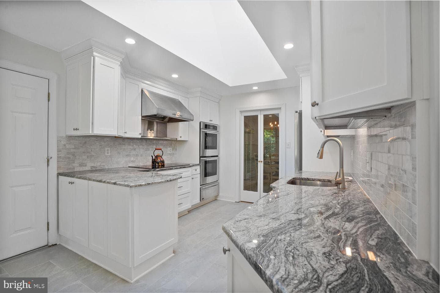 2615 E Meredith Drive photo 12