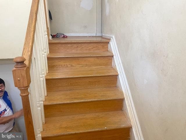 711 Archer Court photo 3