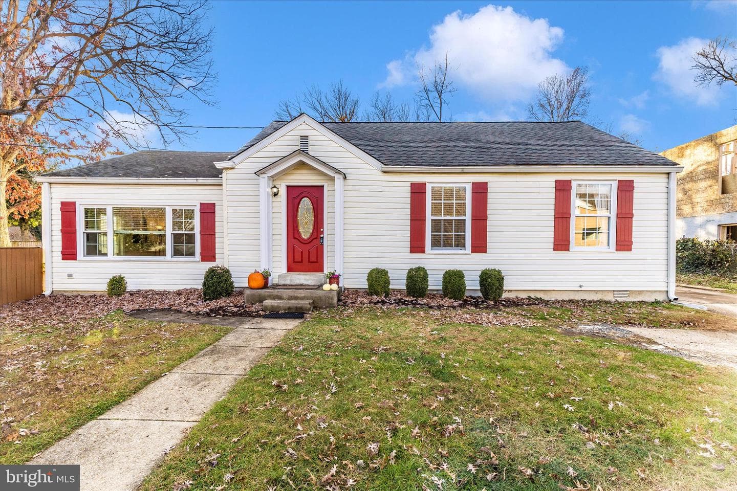 2112 Pimmit Drive photo 5