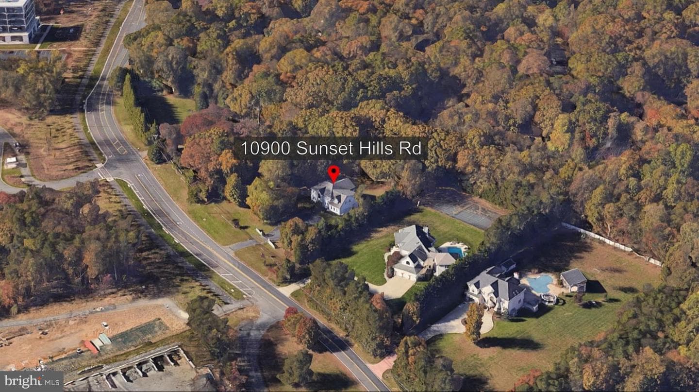 10900 Sunset Hills Road photo 10