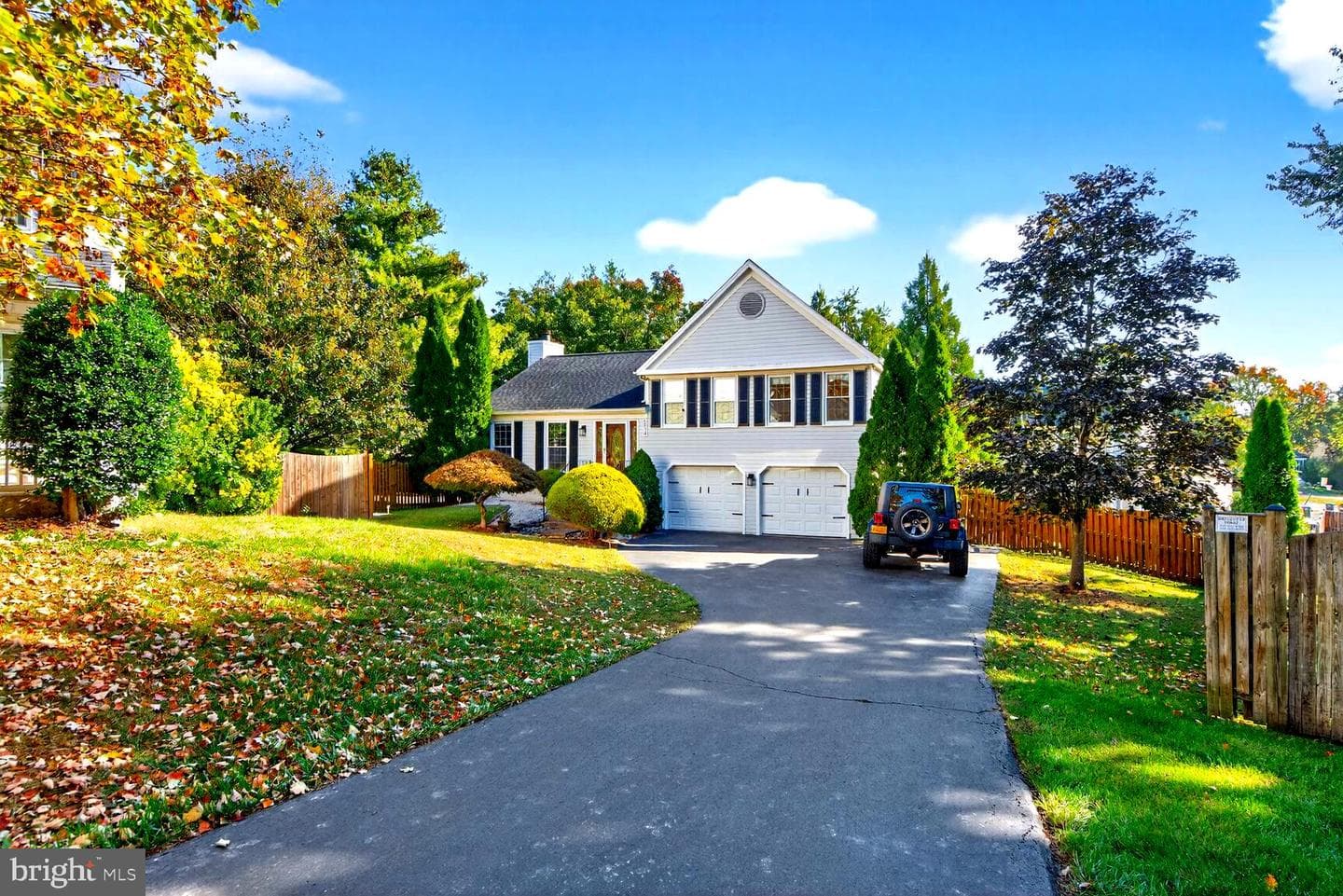 5834 Stone Ridge Drive photo 2